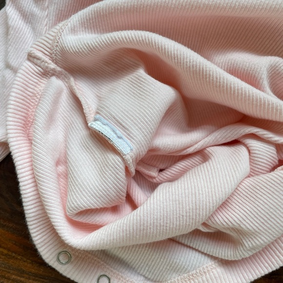 GAP Pink Long Sleeve Bodysuit - Picture 5 of 5